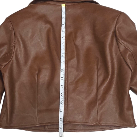 7 For All Mankind Cognac Brown Faux Leather Cropped Moto Jacket S Quiet Luxury - Picture 14 of 15